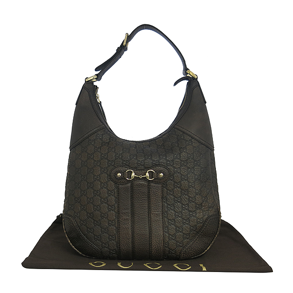 ����  �����