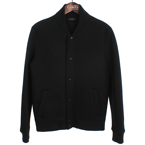 �����  ����