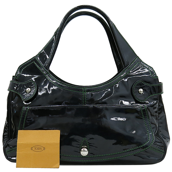 ����  �����