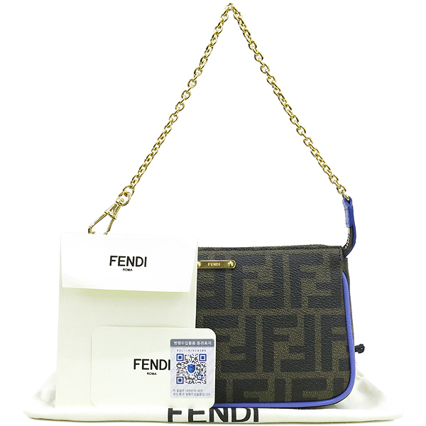 ���  �����