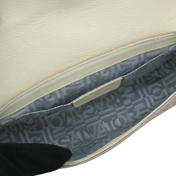 Ferragamo(��󰡸�) 22 A111 ���� ��ġ��ΰ� �к긯 ���� �̴� �Ŀ�ġ�� [��������] �̹���5 - ���̺��� �߰���ǰ