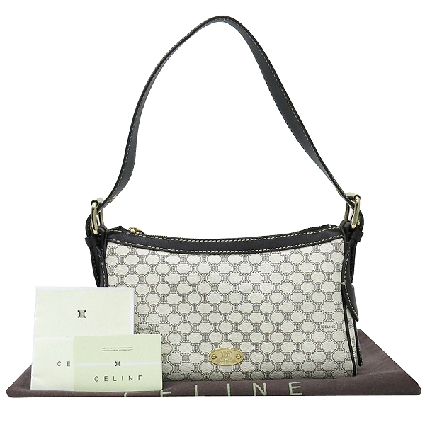 ������  �����