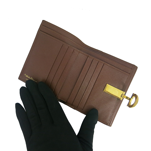 Ferragamo(��󰡸�) 22 0778 ���� ���ǾƳ� ���� ��ġ�� ��� ������ [���빮��] �̹���2 - ���̺��� �߰���ǰ