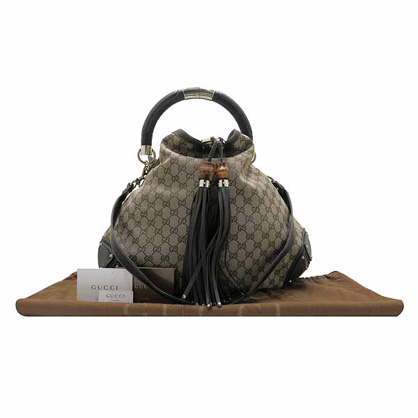 ����  �����