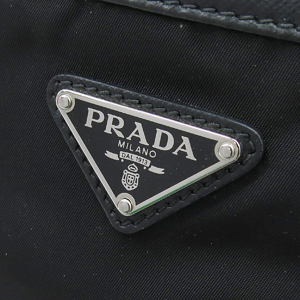 Prada(�����) 2VH053 �ﰢ �ΰ� ��� �к긯 �޽��� ũ�ν��� �̹���4 - ���̺��� �߰���ǰ