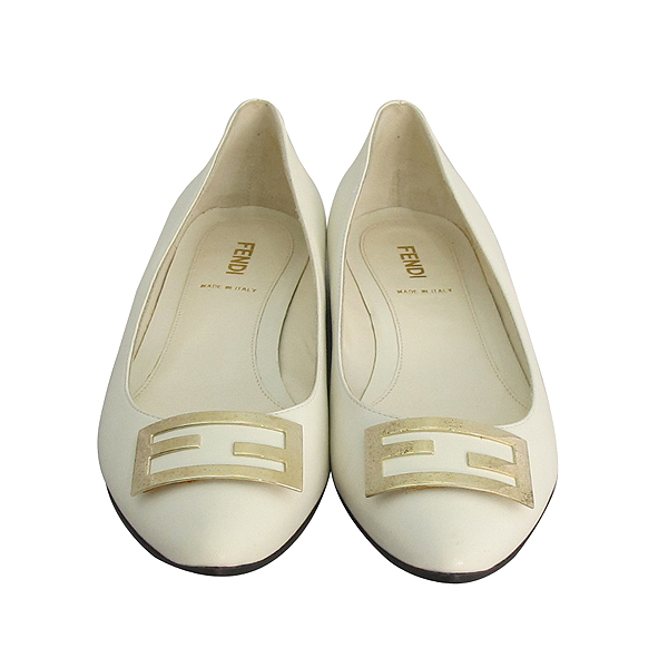 ���  ����