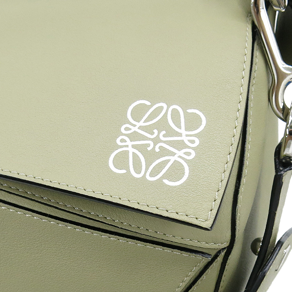 Loewe(�ο���) 322.30.K73 ���������� ���� ���� ��Ʈ�� + �����Ʈ�� 2WAY [��������] �̹���4 - ���̺��� �߰���ǰ