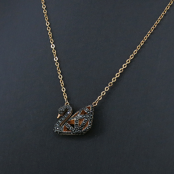 Swarovski(���ͷκ꽺Ű) ��� ť�� ��� ������ ����� �̹���3 - ���̺��� �߰���ǰ