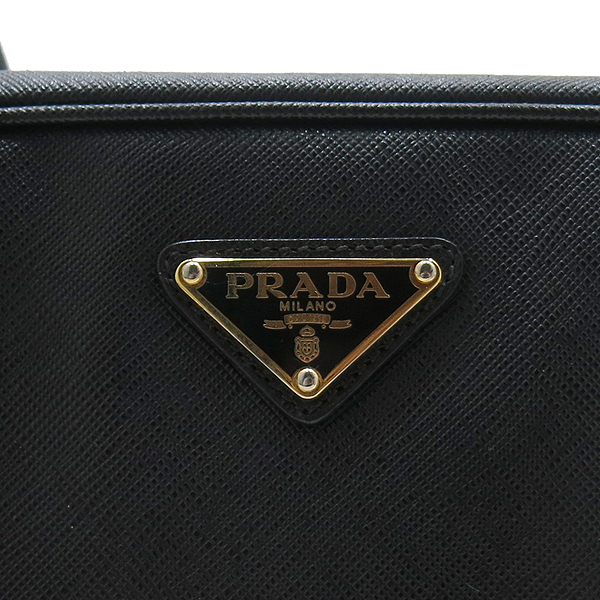 Prada(�����) SAFFIANO LUX NERO ���ǾƳ� ���� ���� �ﰢ ����ΰ� ��Ʈ�� [��õ��] �̹���4 - ���̺��� �߰���ǰ