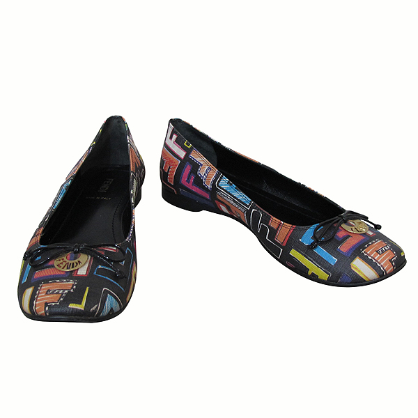 ���  ����