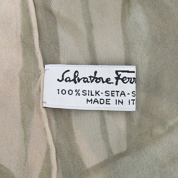 Ferragamo(��󰡸�) 100% ��ũ ���� ��ī�� [��������] �̹���4 - ���̺��� �߰���ǰ