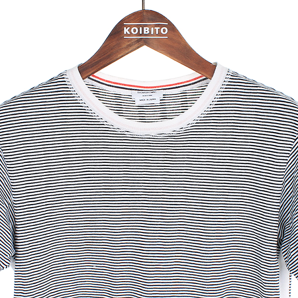 THOM BROWNE(�����) MJS011AKA079 ȭ��Ʈ ���� ��Ʈ������ ���� Ƽ [�λ꼾�Һ���] �̹���2 - ���̺��� �߰���ǰ