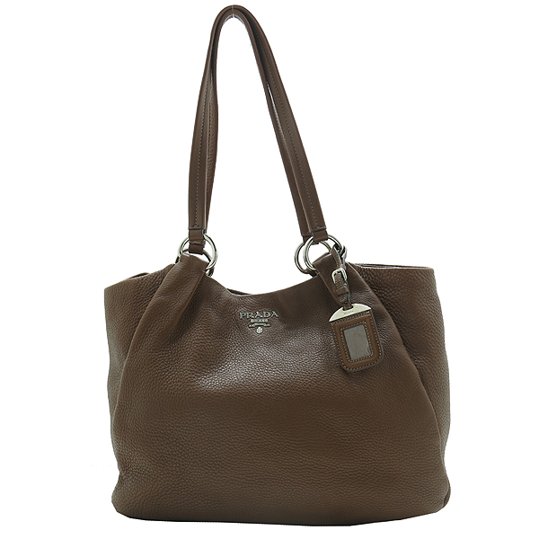 �����  �����