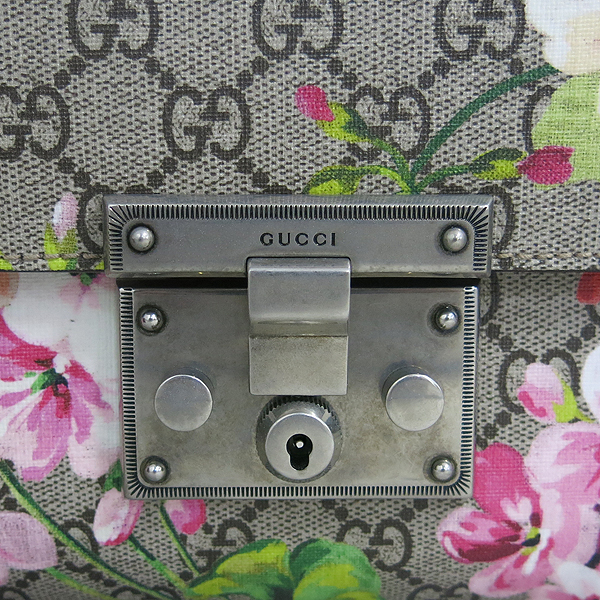 Gucci(����) 409486 GG �ΰ� ������ ĵ���� �ö�� ������ Padlock �е�� �ñ״�ó ü�� �÷� ����� [���빮��] �̹���4 - ���̺��� �߰���ǰ