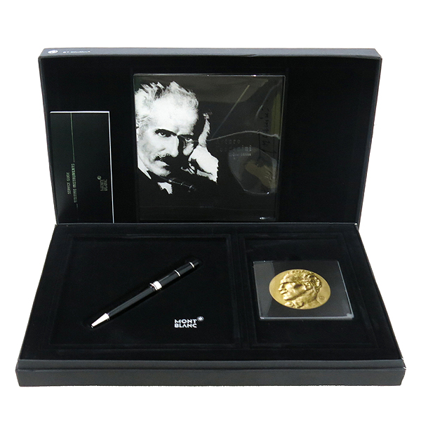 ������  ����