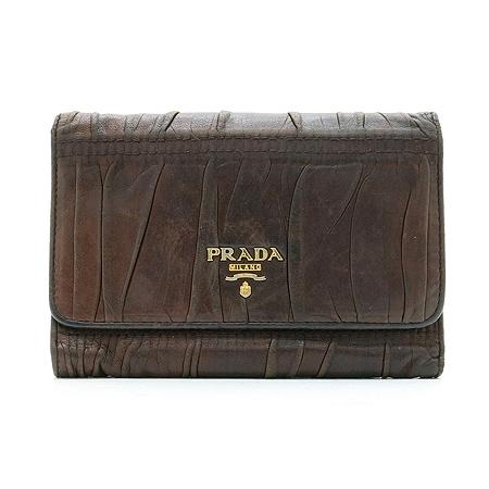 �����  ������