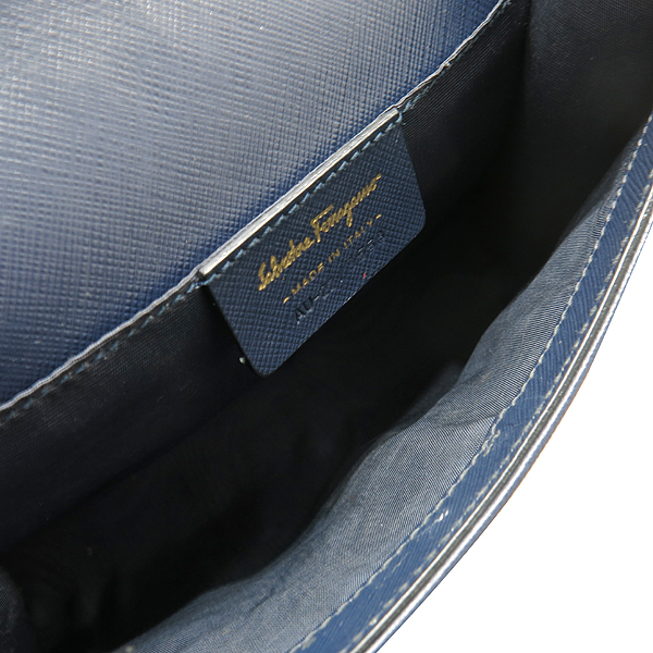 Ferragamo(��󰡸�) 22 B558 ���� ���ǾƳ� �ٶ� ���� ���� ü�� ��� ũ�ν��� [��õ��] �̹���5 - ���̺��� �߰���ǰ