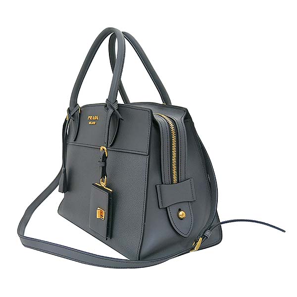 Prada(�����) 1BA046 �׷��� ���ǾƳ� �����÷����̵�� ��Ʈ�� + ��� ��Ʈ�� 2WAY [�λ꼾�Һ���] �̹���3 - ���̺��� �߰���ǰ