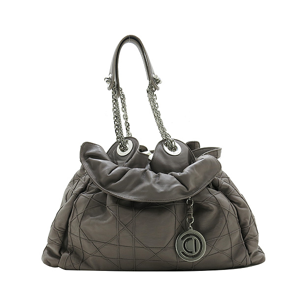 Dior(ũ����î���) M0104PGCA M759 �׷��� ����Ų ��� ��Ʈ�� ������ ����ΰ� ü�� ����� [��õ��] �̹���2 - ���̺��� �߰���ǰ