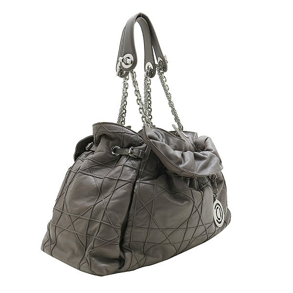Dior(ũ����î���) M0104PGCA M759 �׷��� ����Ų ��� ��Ʈ�� ������ ����ΰ� ü�� ����� [��õ��] �̹���3 - ���̺��� �߰���ǰ