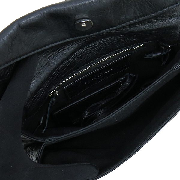 Balenciaga(�߷��þư�) 431650 17fw �������� ���� ���� Ŭ��ġ�� �̴� ũ�ν��� [��������] �̹���6 - ���̺��� �߰���ǰ