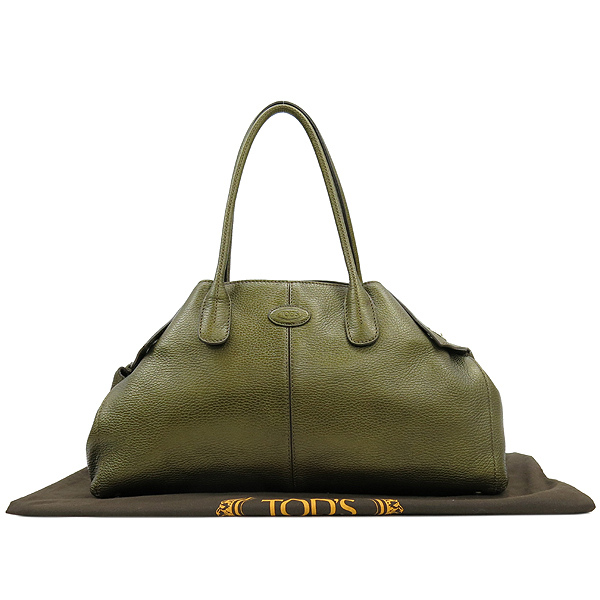 ����  �����