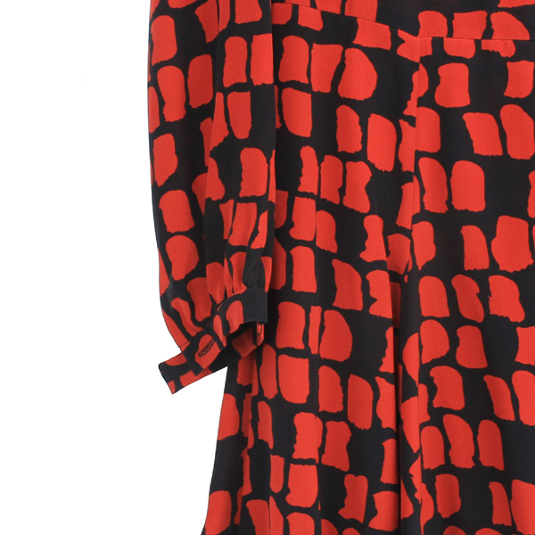 SAINT LAURENT PARIS(���ζ��ĸ�) �� 100% ������ ������ ���ǽ� [��������] �̹���3 - ���̺��� �߰���ǰ