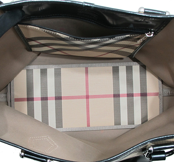 Burberry(������) CNPANSIM1PAN PVC ���üũ ���� ���̴�Ʈ NICKIE(��Ű) ���� ����� [��õ��] �̹���5 - ���̺��� �߰���ǰ