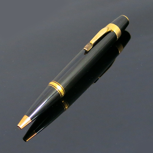 ������  ����