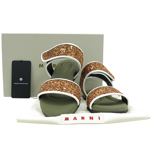 ������  ����