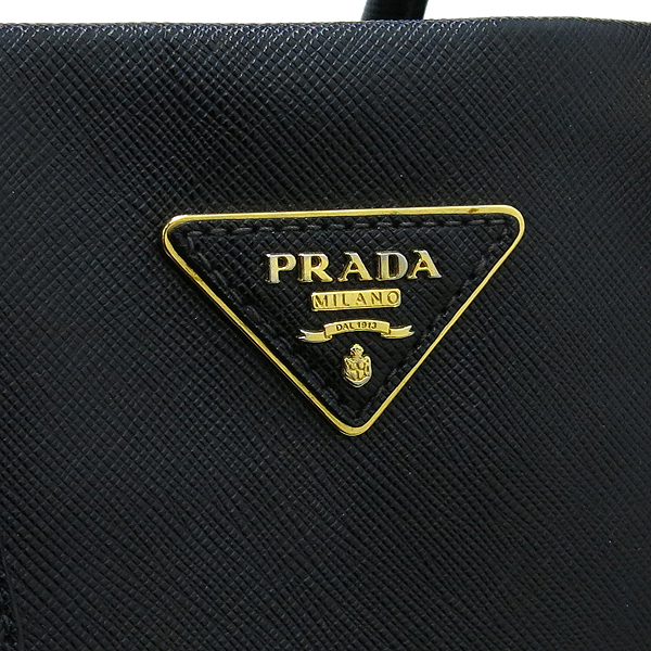 Prada(�����) BN2259 SAFFIANO LUX NERO ���� ���ǾƳ� �ﰢ ����ΰ� ��Ʈ�� + �����Ʈ�� 2WAY [��������] �̹���4 - ���̺��� �߰���ǰ