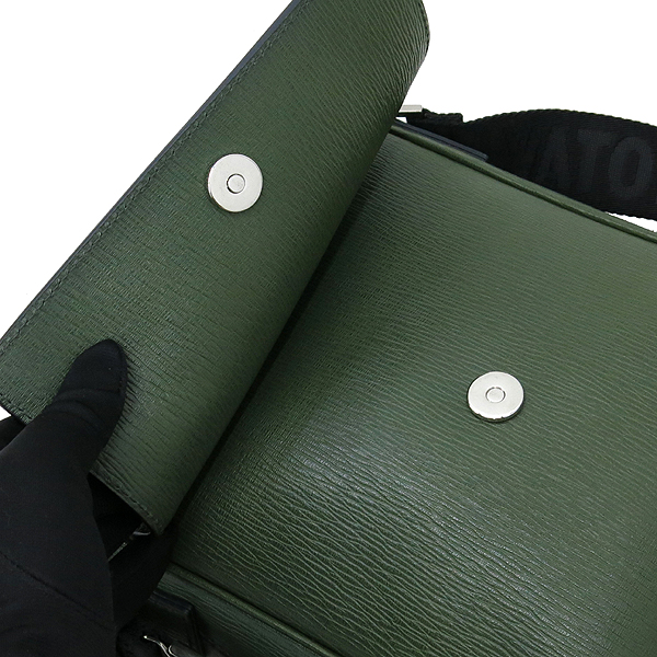 Ferragamo(��󰡸�) 24-9663 �׸� ī�� ���� ũ�ν��� [��������] �̹���6 - ���̺��� �߰���ǰ