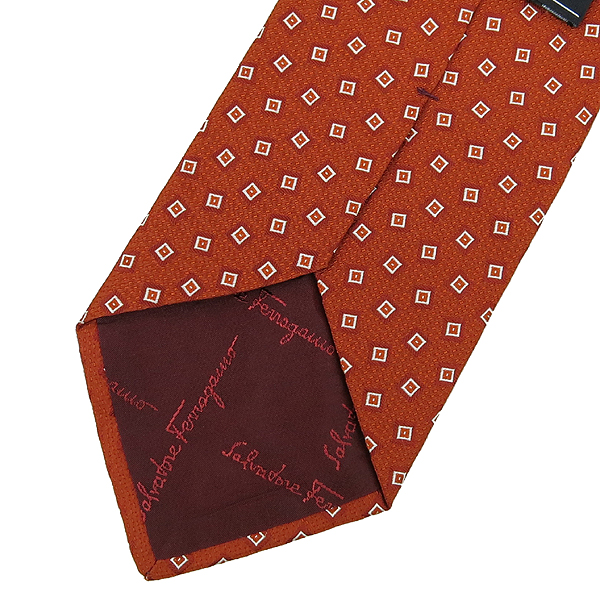 Ferragamo(��󰡸�) ����Ʈ ���� �÷� �׸� ���� ��ũ 100% ��Ÿ�� [��������] �̹���3 - ���̺��� �߰���ǰ