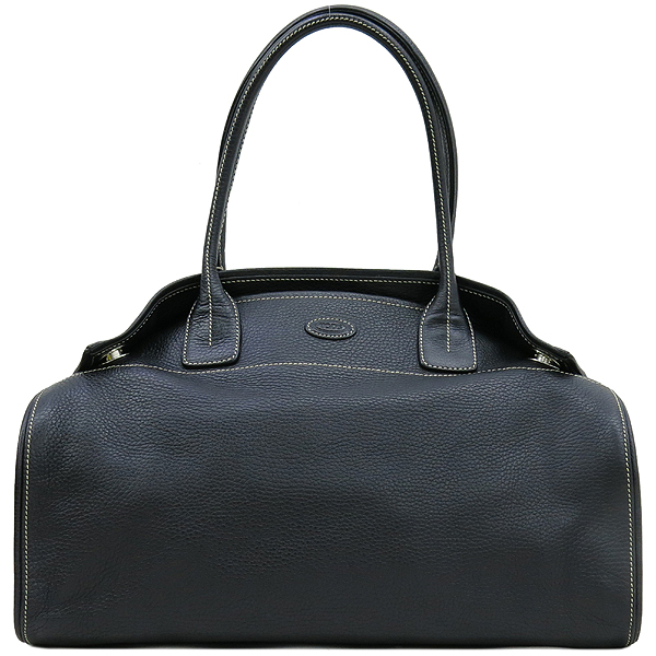 ����  �����