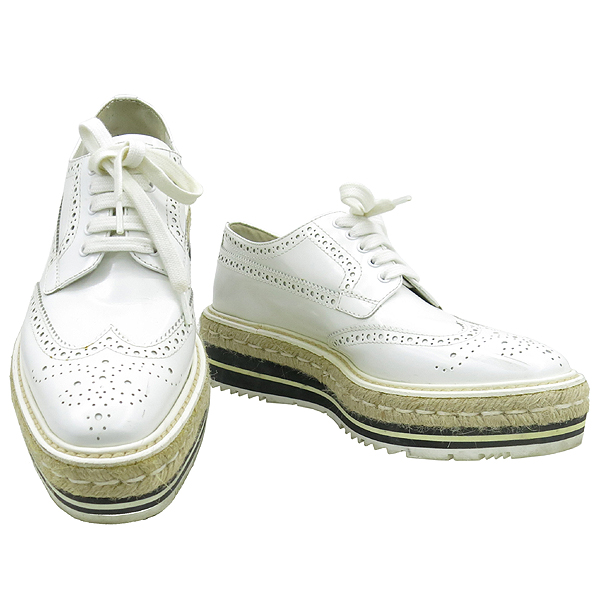 �����  ����