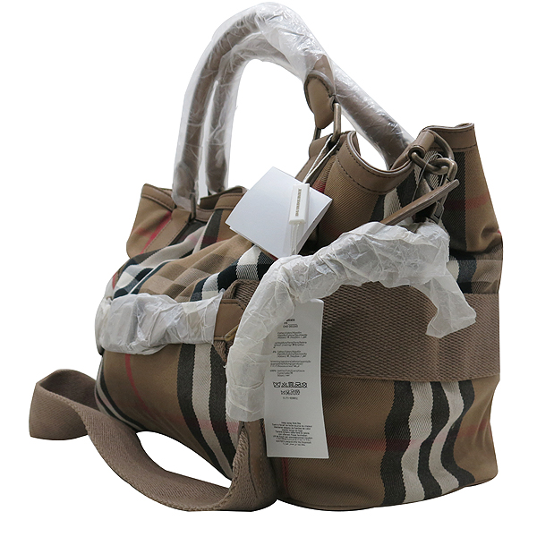 Burberry(������) B90456 Ŭ���� üũ �� ��Ʈ�� + �����Ʈ�� [��õ��] �̹���3 - ���̺��� �߰���ǰ