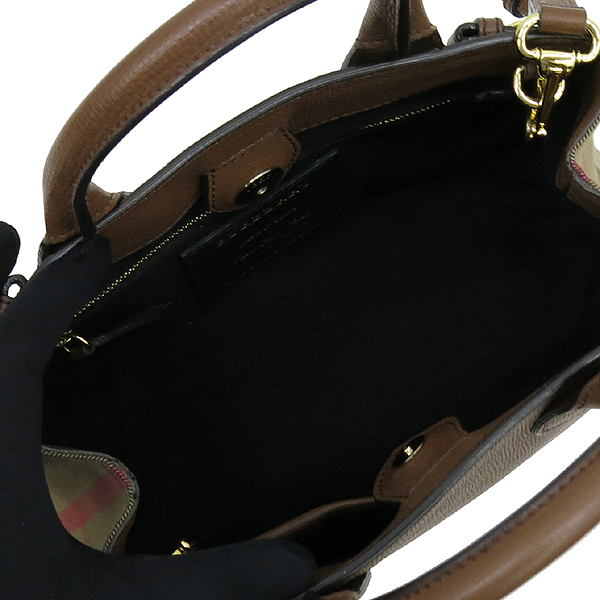 Burberry(������) 3980803 ���� �Ͽ콺 üũ ���� ���� ��� ��Ʈ�� + ��� ��Ʈ�� 2WAY [��������] �̹���6 - ���̺��� �߰���ǰ