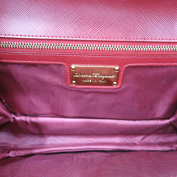 Ferragamo(��󰡸�) 21 D855 ���� ���ǾƳ� ���� �ٶ� ���� ���� ü�� ���� ũ�ν��� [��õ��] �̹���6 - ���̺��� �߰���ǰ