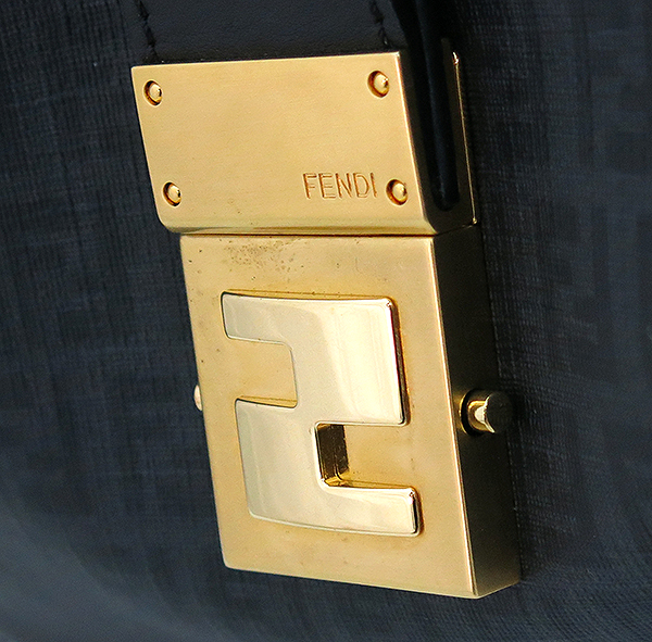 Fendi(���) 8BR659 ��� ����Ŭ FF�ΰ� PVC ���� ���� Ʈ���� ȣ�� ����� [�λ꼾�Һ���] �̹���5 - ���̺��� �߰���ǰ