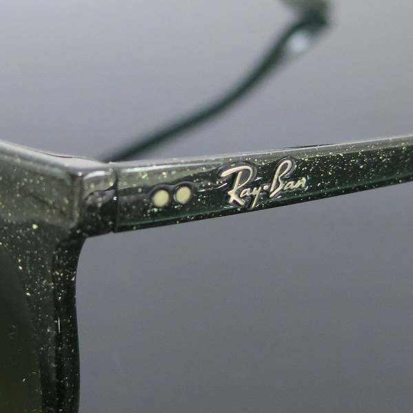 RAY-BAN(���̺�) RB4126 ���� �̴ϼ� �ΰ� ������ ���� ���۶� [���빮��] �̹���4 - ���̺��� �߰���ǰ