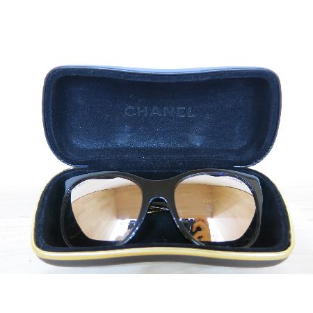 ����  ���۶�