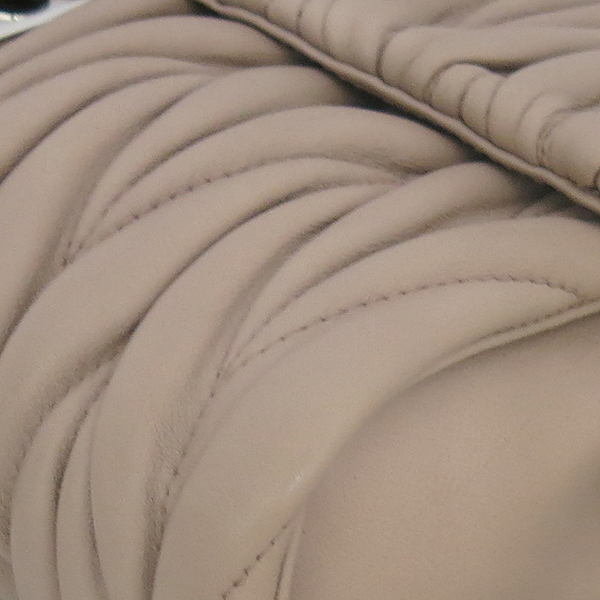 MiuMiu(�̿�̿�) 5BD002 CAMMEO �÷� ��Ʈ��� ü�� ũ�ν��� [���빮��] �̹���5 - ���̺��� �߰���ǰ