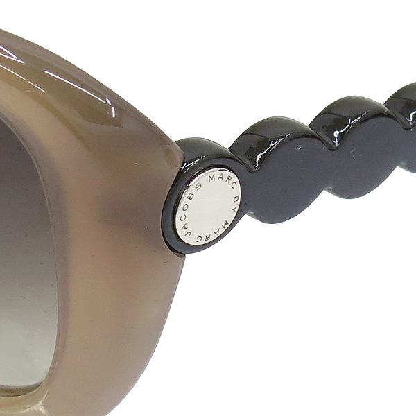 Marc by Marc Jacobs(��ũ���̸�ũ�����߽�) MMJ348 ���� ���۶� [���빮��] �̹���5 - ���̺��� �߰���ǰ