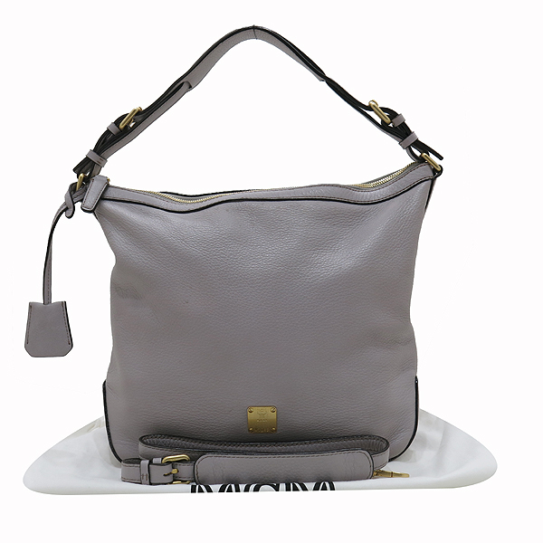 ������  �����