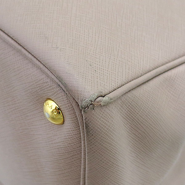 Prada(�����) BN1786 SAFFIANO LUX ��ũ �÷� ���ǾƳ� ���� ���� �ﰢ ����ΰ� ��Ʈ�� [�λ꼾�Һ���] �̹���5 - ���̺��� �߰���ǰ