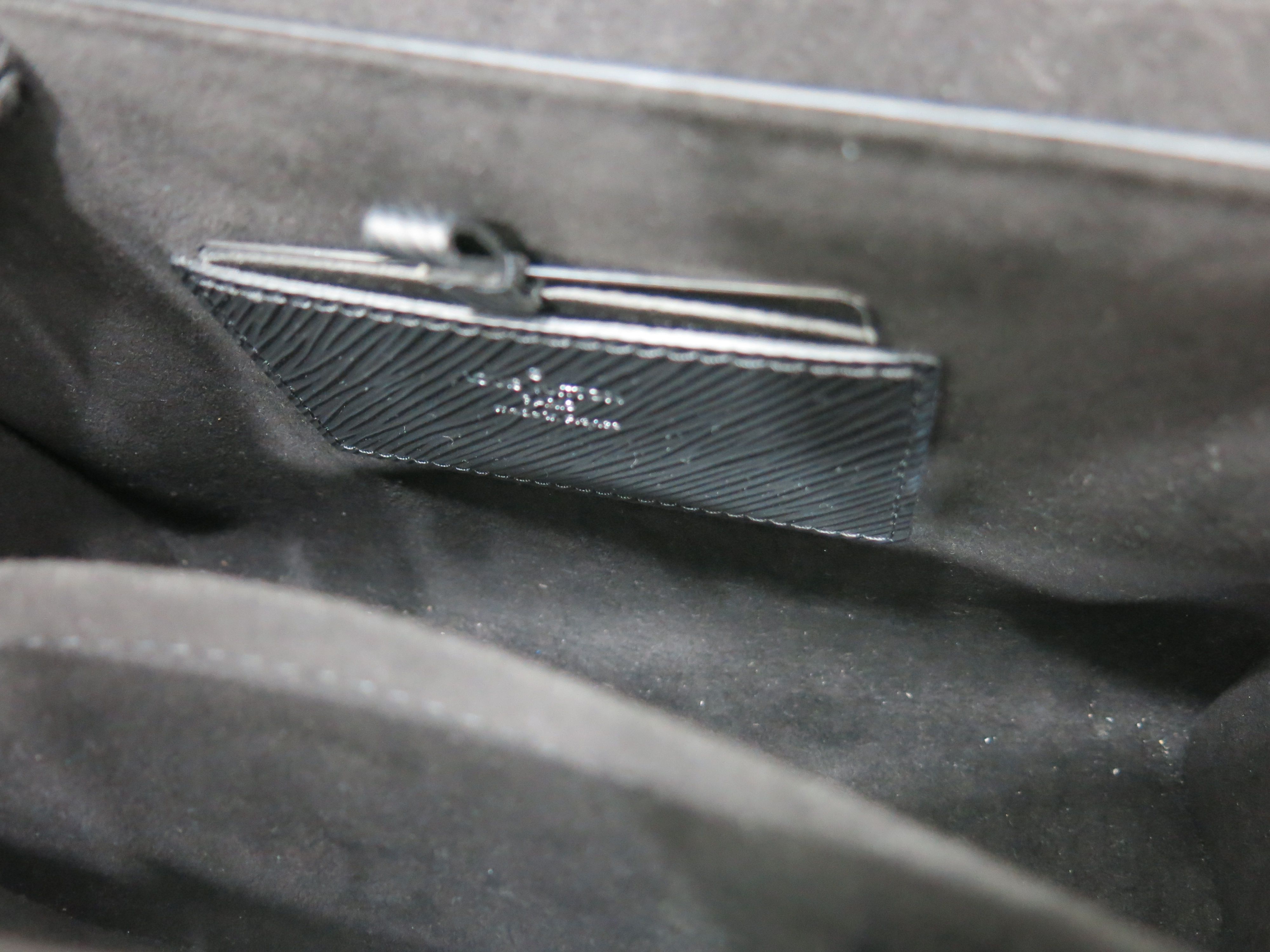 Louis Vuitton(���̺���) M50282 ���� ���� ���� Ʈ����Ʈ MM ü�� ��� �� ũ�ν��� [��õ��] �̹���6 - ���̺��� �߰���ǰ