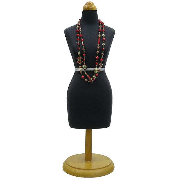 ����  �����