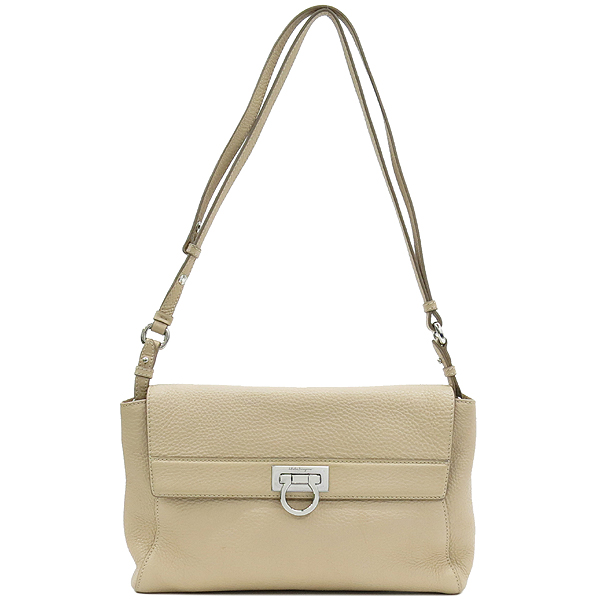 Ferragamo(��󰡸�) 21 D647 ������ ���� ��ġ�� ����ΰ� �� ��� ����� [��������] �̹���2 - ���̺��� �߰���ǰ