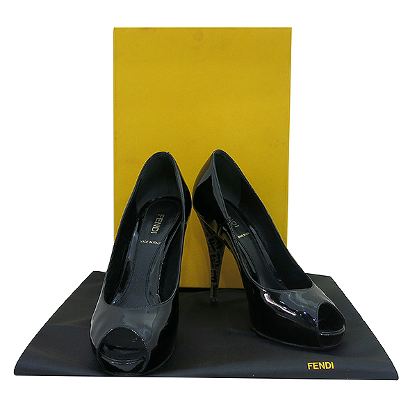 ���  ����