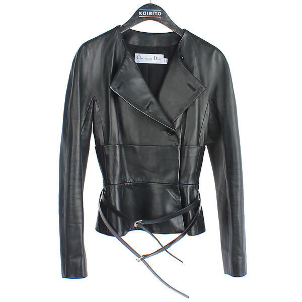 ���  ����